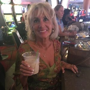 Meet your Posher, Toni